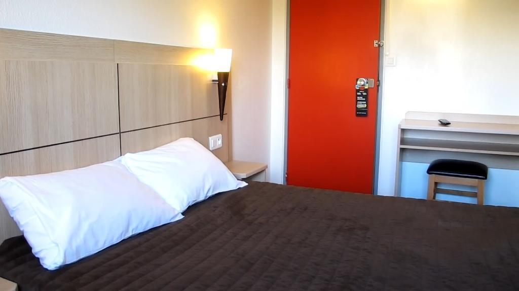 Hotel Class'Eco Courcouronnes Ngoại thất bức ảnh